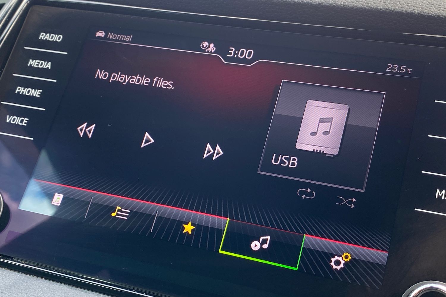 Used Skoda Karoq 2020 for sale - 77136896: Photo 43