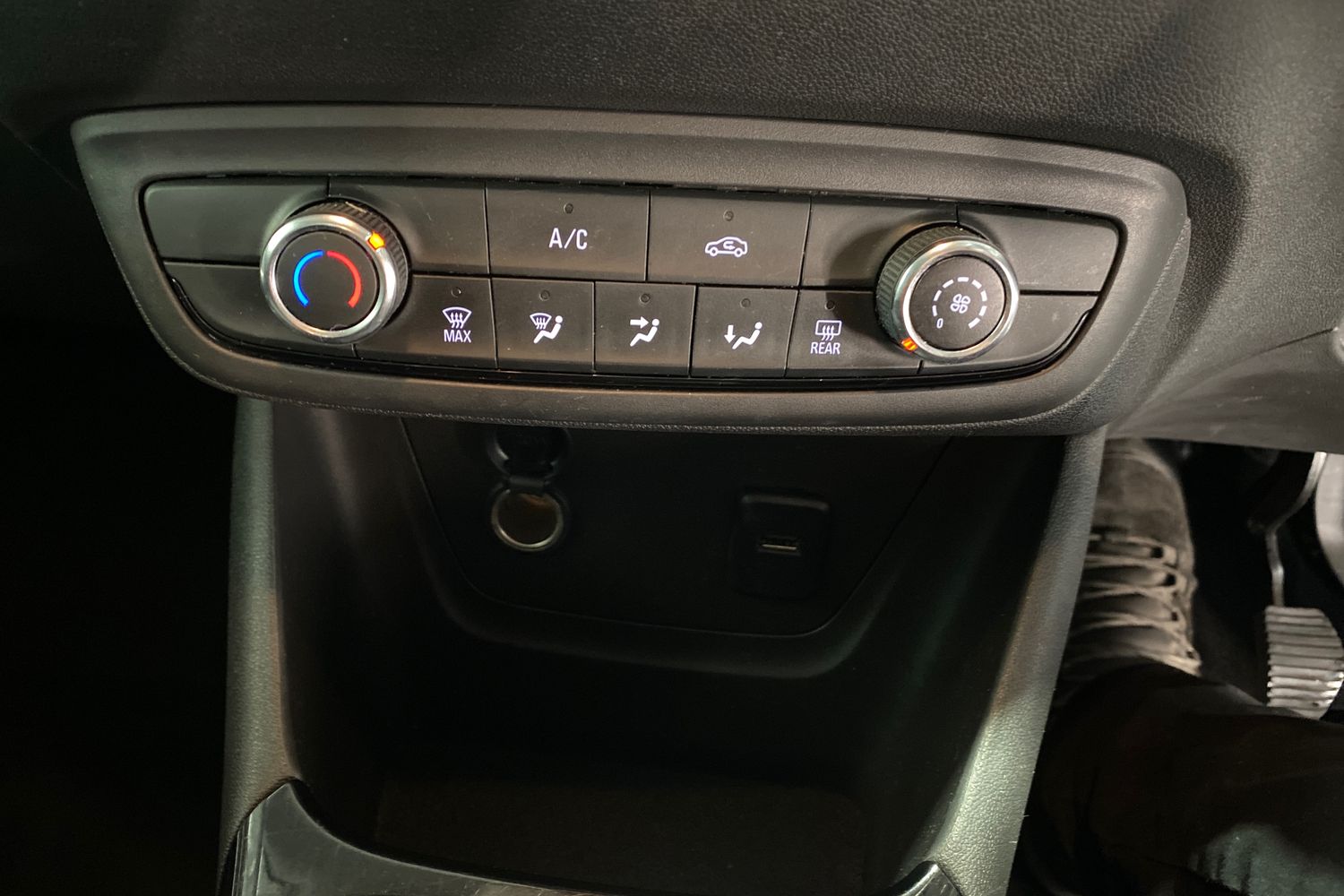 Used Vauxhall Crossland X 2020 for sale - 78178252: Photo 34