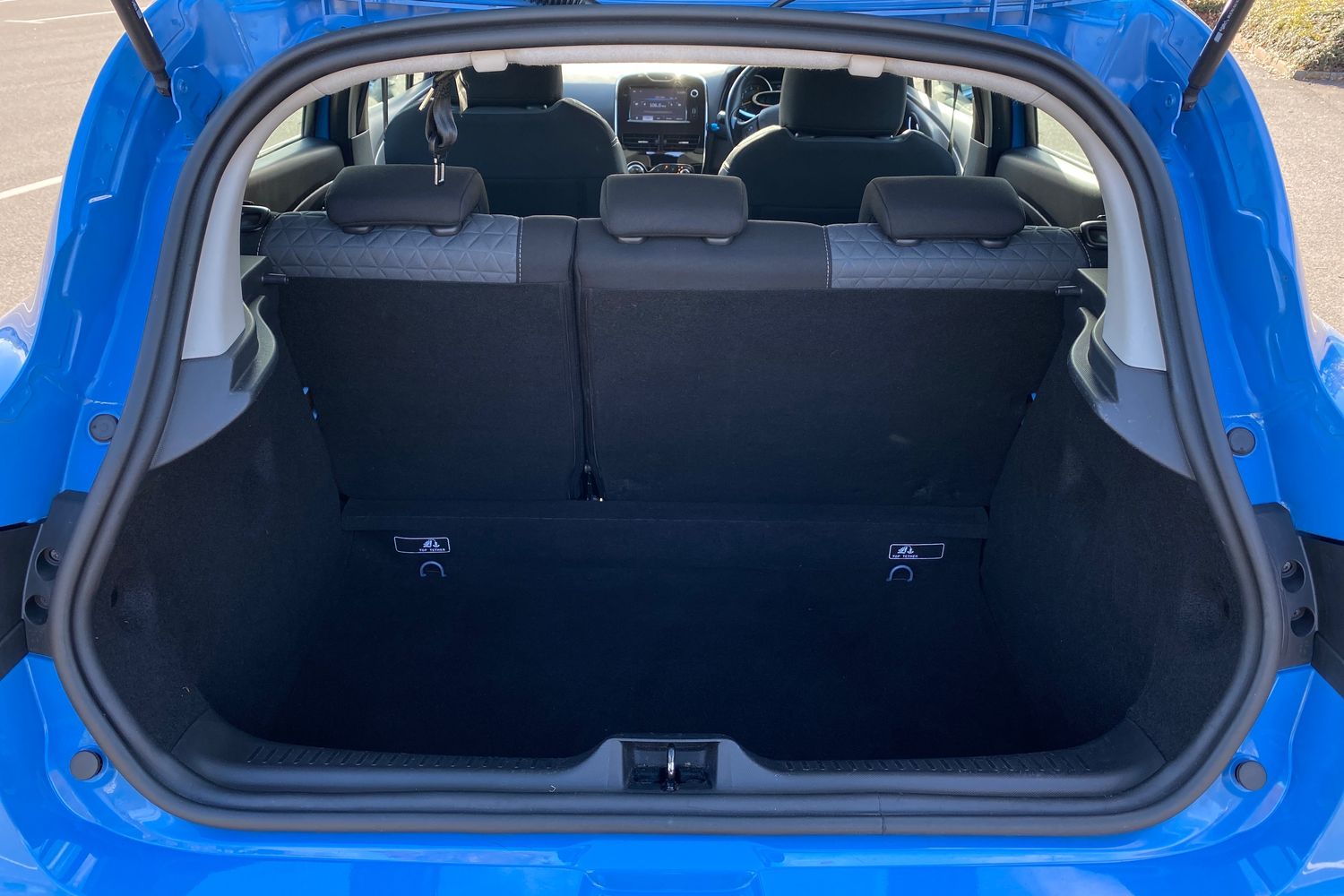 Used Renault Clio 2014 for sale - 76383050: Photo 15