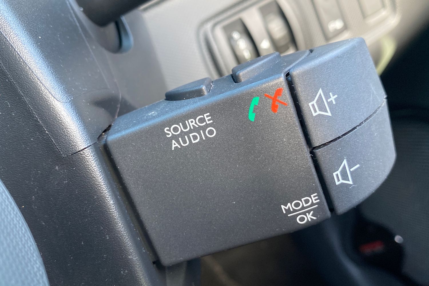 Used Renault Clio 2014 for sale - 76383050: Photo 25