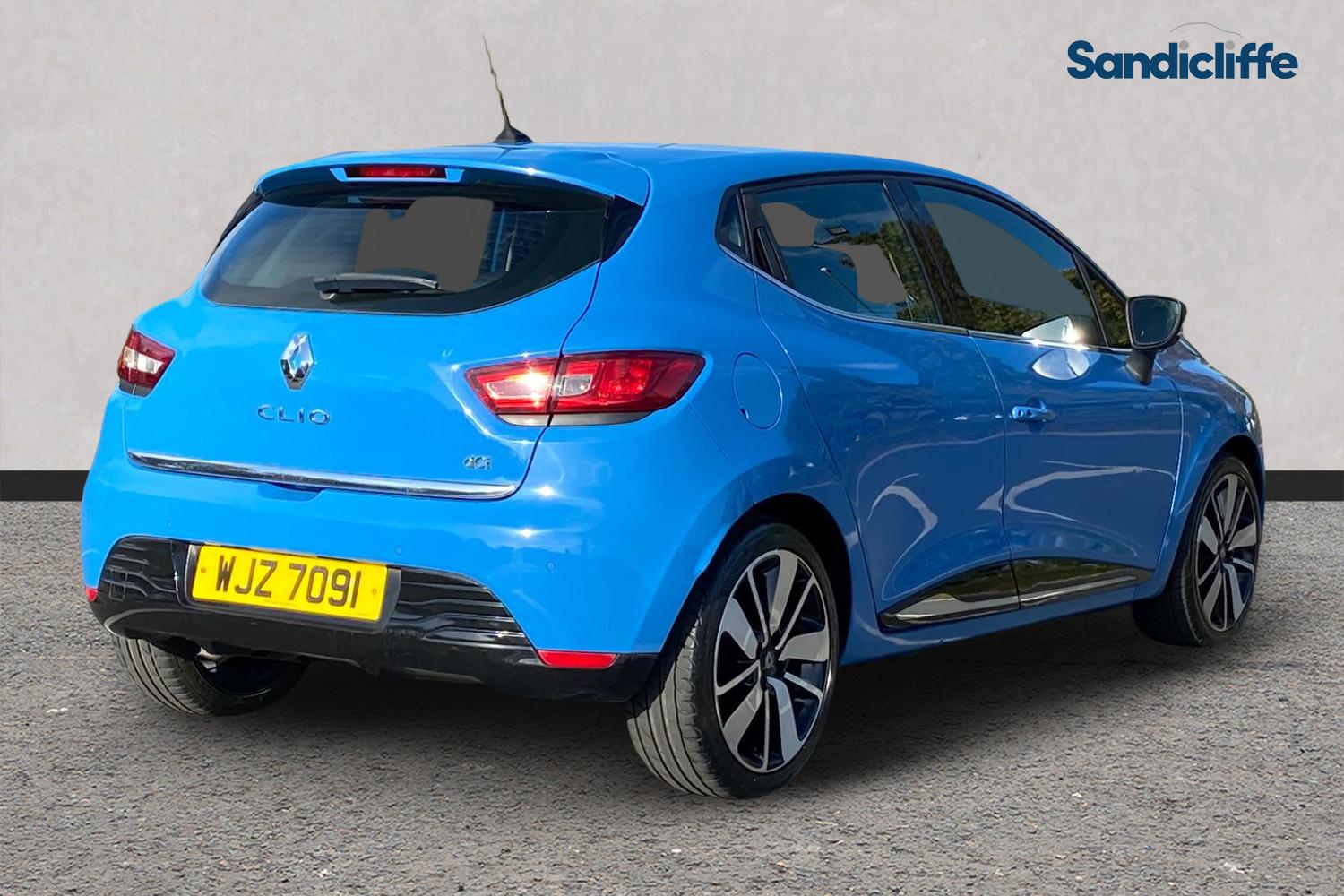Used Renault Clio 2014 for sale - 76383050: Photo 4