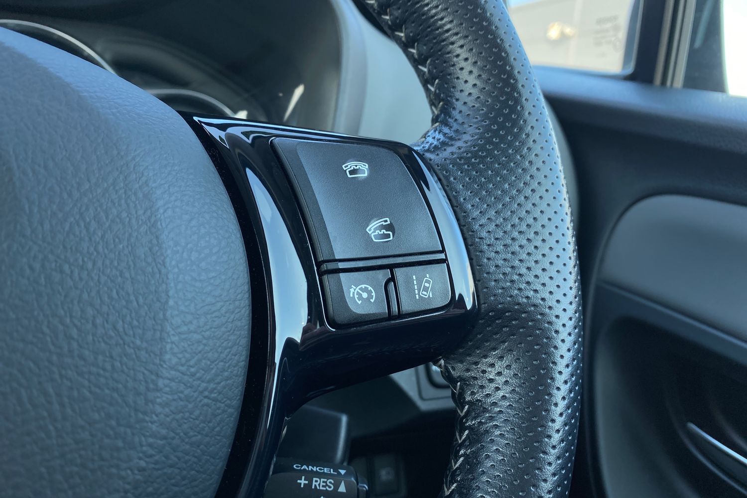 Used Toyota Yaris 2016 for sale - 77968524: Photo 40