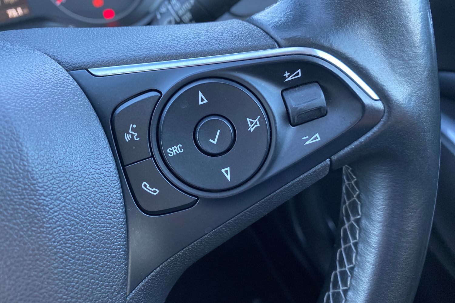 Used Vauxhall Grandland X 2019 for sale - 76643264: Photo 32