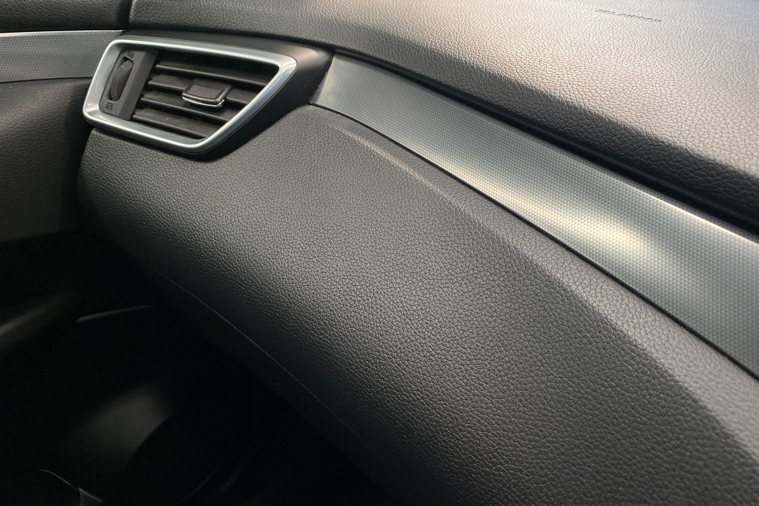 Used Nissan Qashqai 2017 for sale - 77260787: Photo 29