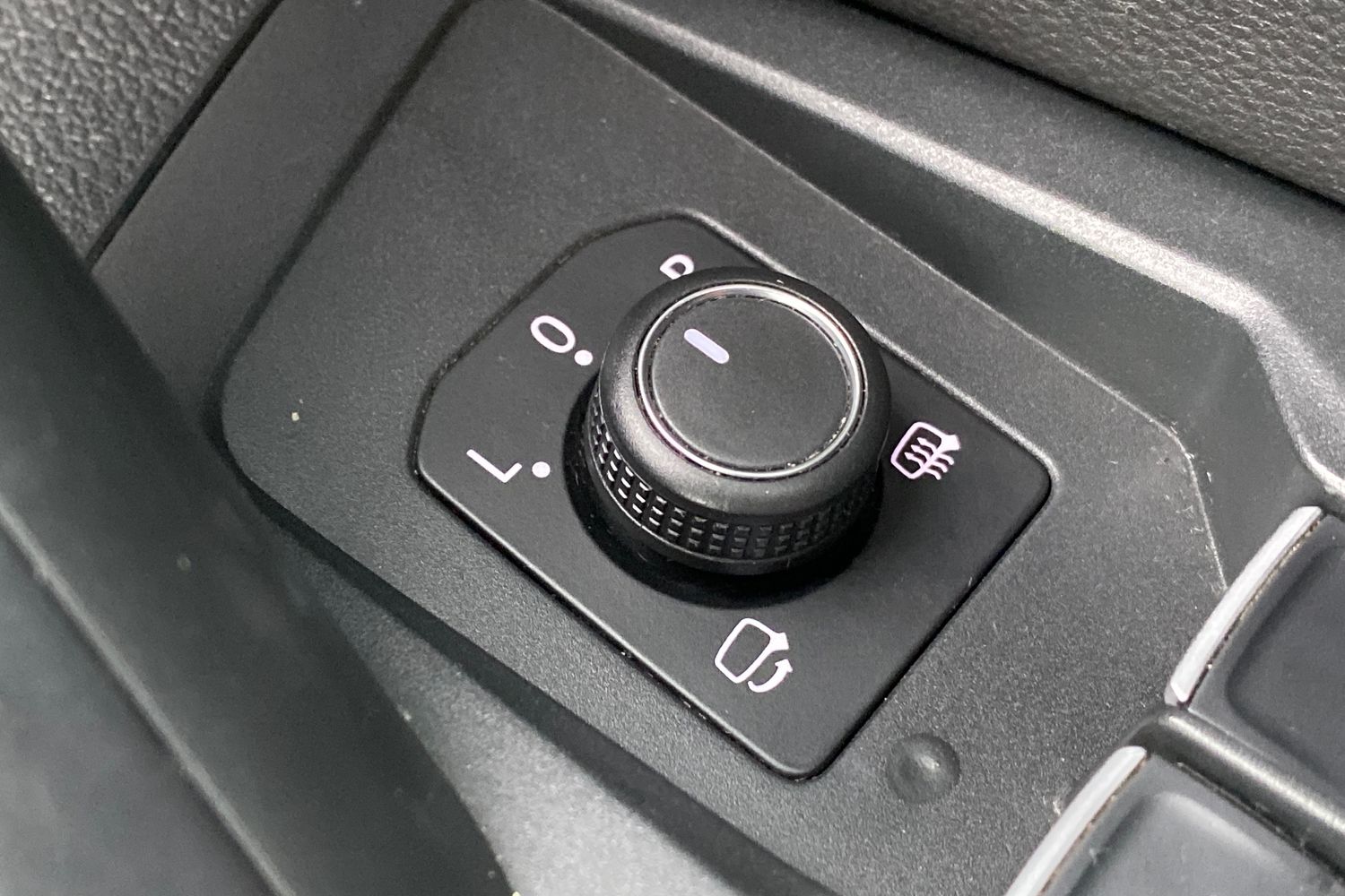 Used Volkswagen Tiguan 2018 for sale - 76736306: Photo 28