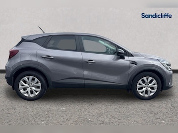 Used Renault Captur 2022 for sale - 79503608: Photo