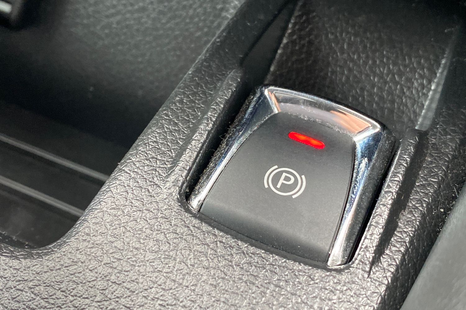 Used Nissan Qashqai 2015 for sale - 76047662: Photo 25