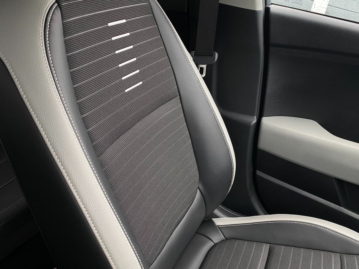 Used Kia Stonic 2022 for sale - 75791712: Photo 16