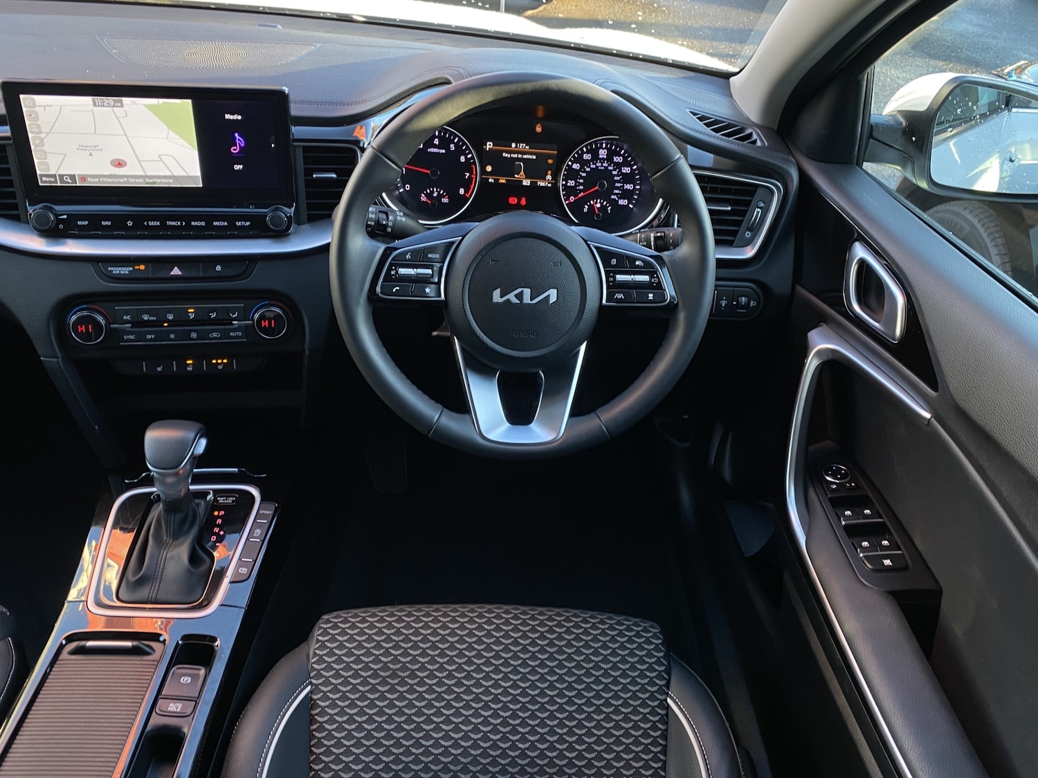 Used Kia XCeed 2025 for sale - 77106091: Photo 11