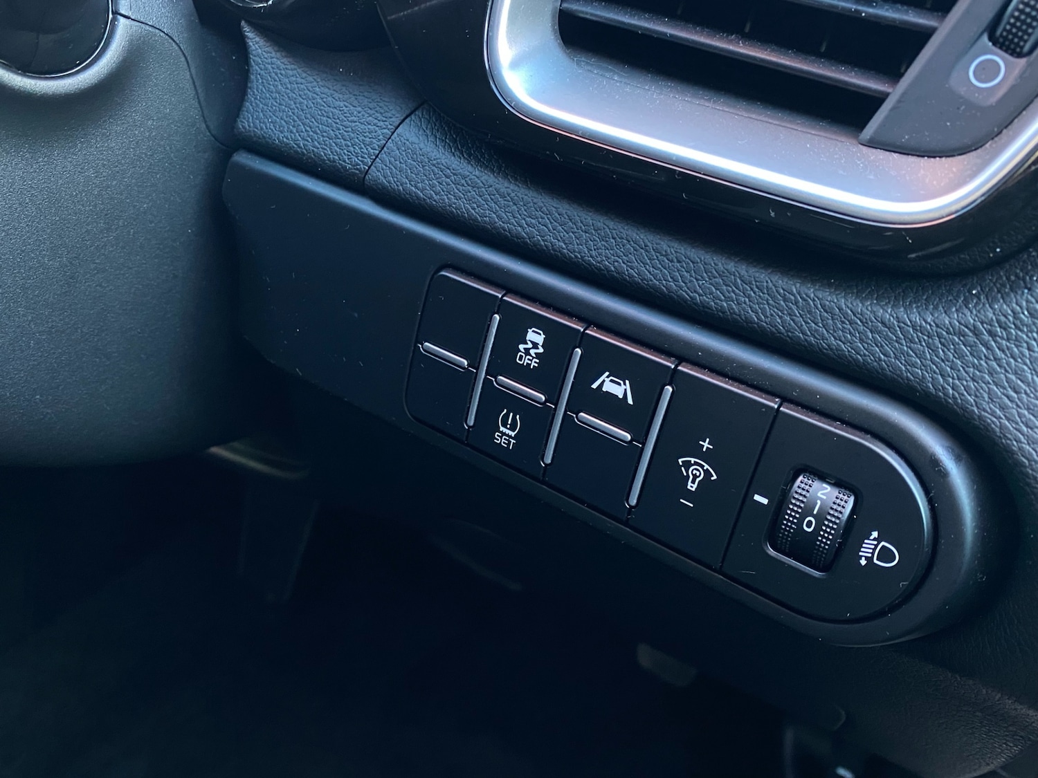 Used Kia XCeed 2025 for sale - 77106091: Photo 24