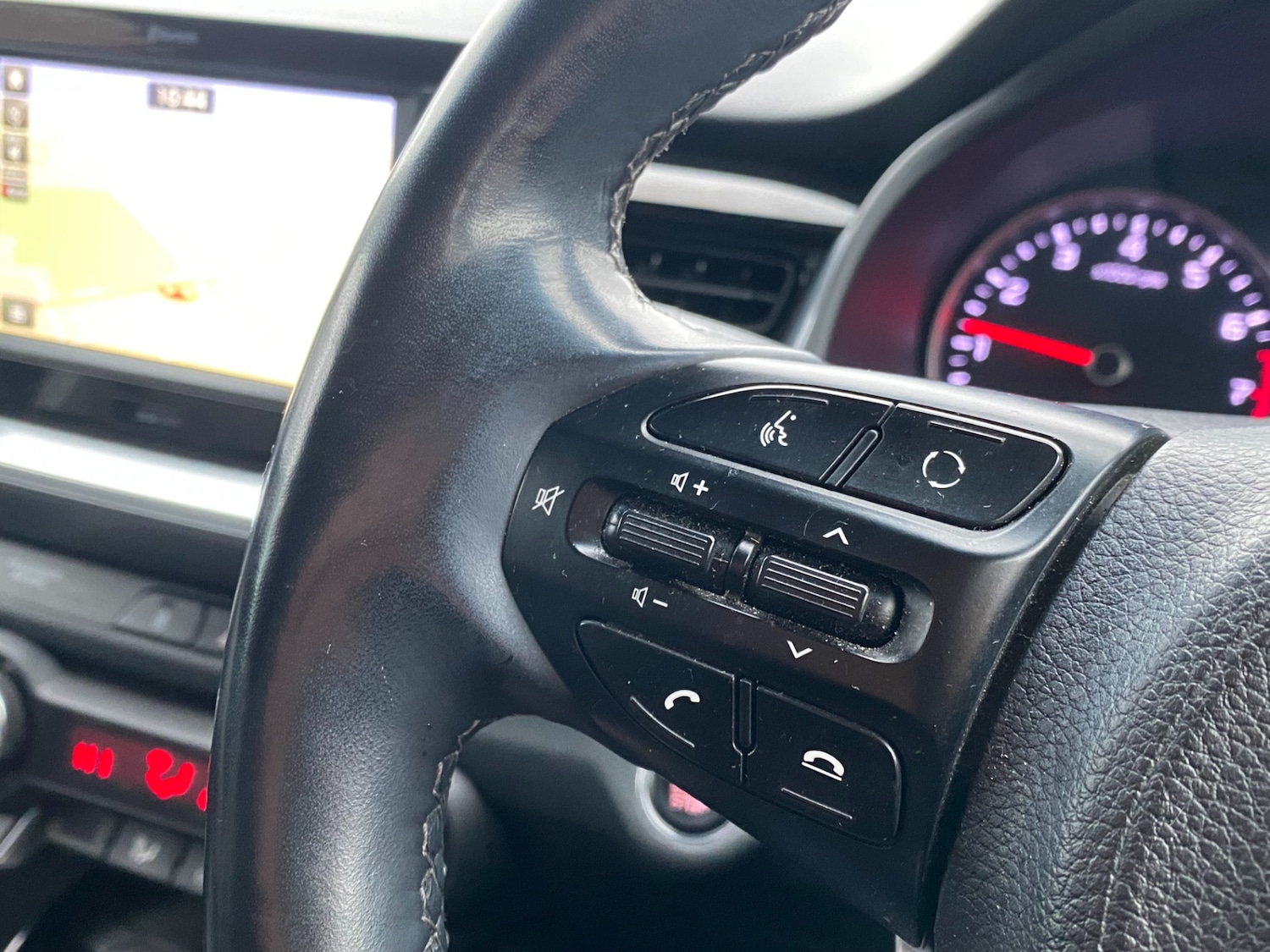 Used Kia Stonic 2020 for sale - 77461869: Photo 21