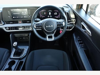 Used Kia Sportage 2022 for sale - 76662565: Photo