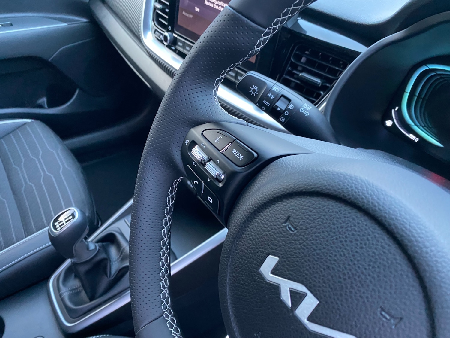 Used Kia Stonic 2025 for sale - 76846103: Photo 20