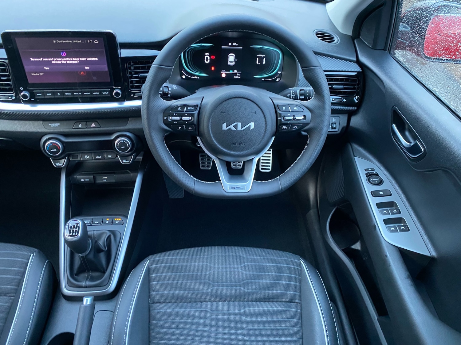 Used Kia Stonic 2025 for sale - 76846103: Photo 8