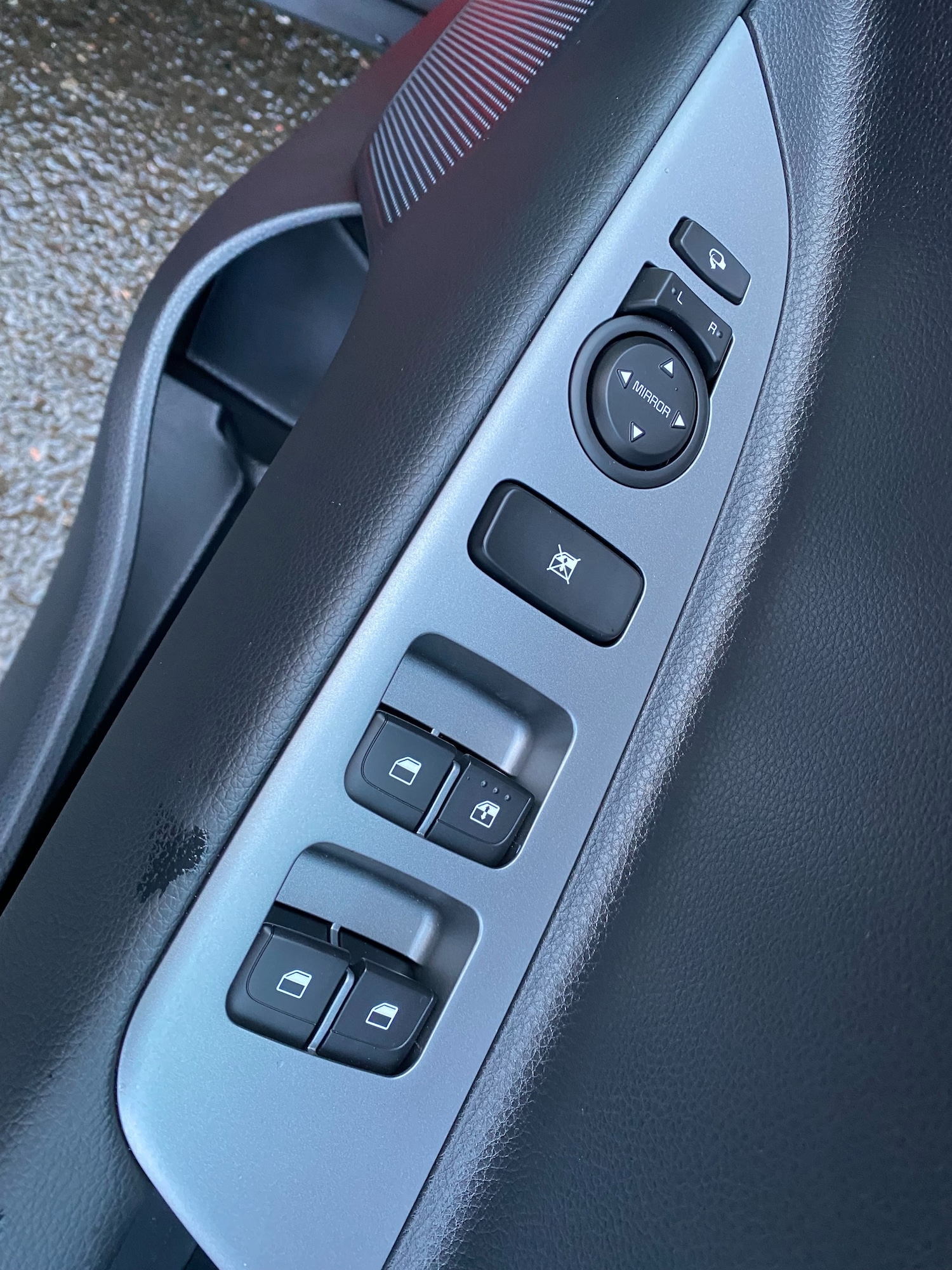 Used Kia Stonic 2025 for sale - 76846103: Photo 9