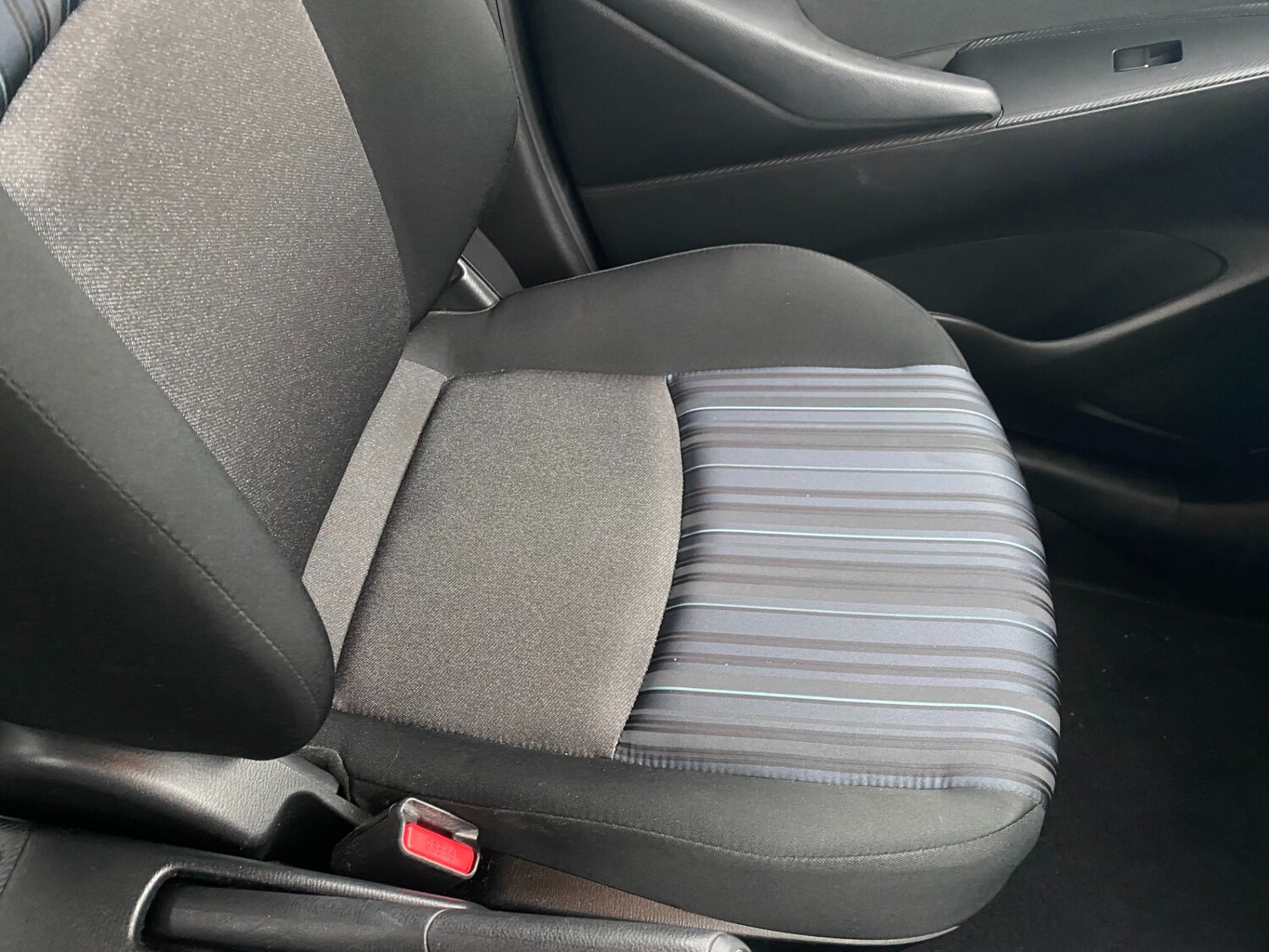 Used Mazda Mazda2 2016 for sale - 76477497: Photo 14