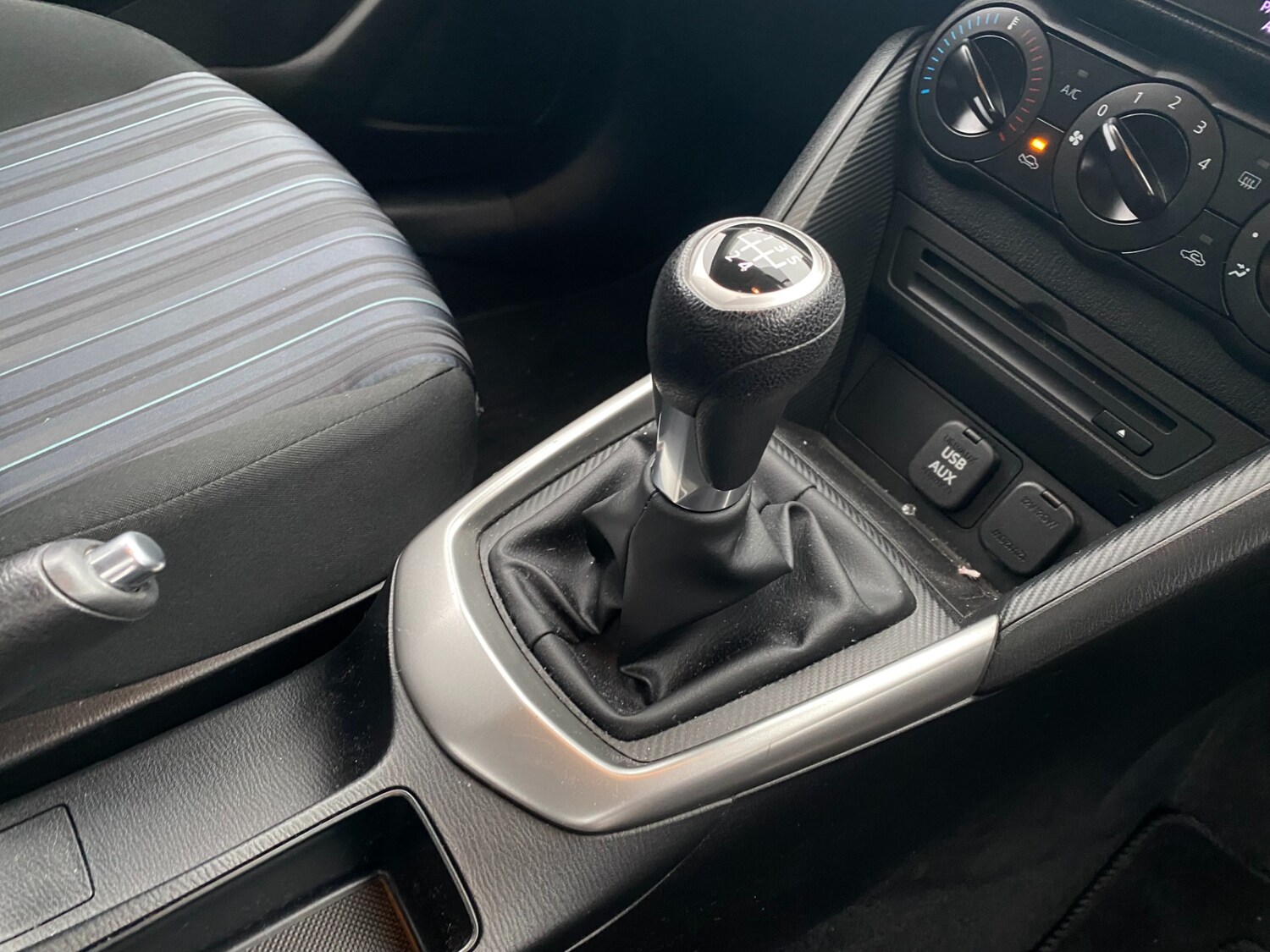 Used Mazda Mazda2 2016 for sale - 76477497: Photo 15