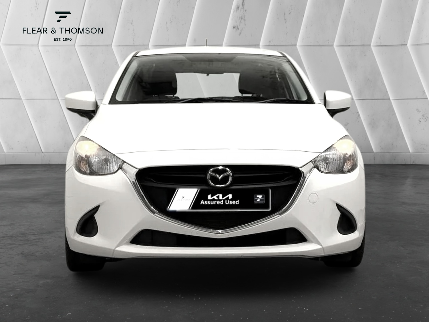 Used Mazda Mazda2 2016 for sale - 76477497: Photo 3