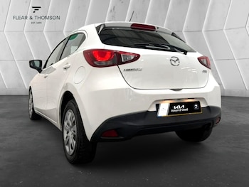 Used Mazda Mazda2 2016 for sale - 76477497: Photo