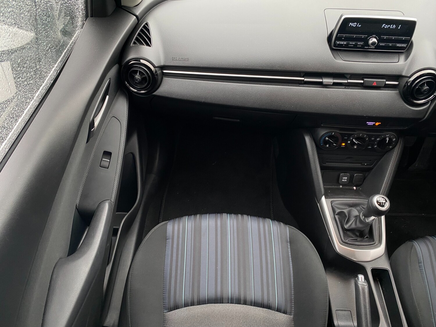 Used Mazda Mazda2 2016 for sale - 76477497: Photo 9