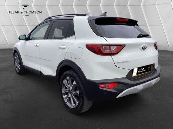 Used Kia Stonic 2018 for sale - 76036707: Photo 2