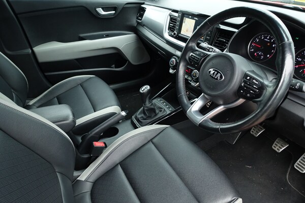 Used Kia Stonic 2018 for sale - 76036707: Photo 8