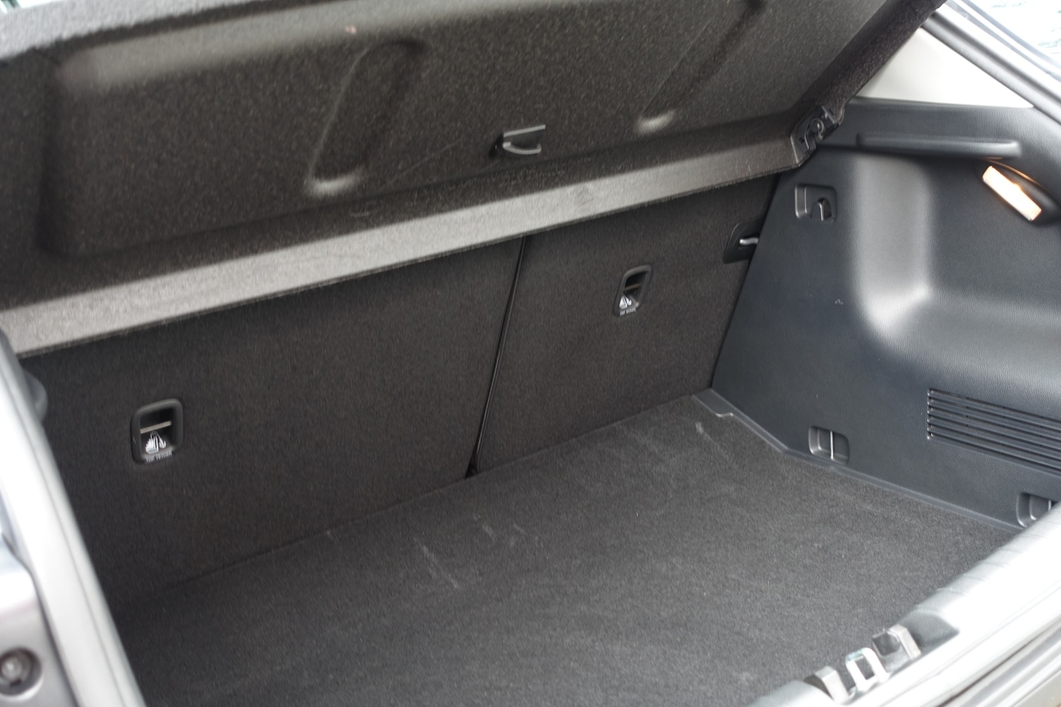 Used Kia Stonic 2024 for sale - 76719146: Photo 18