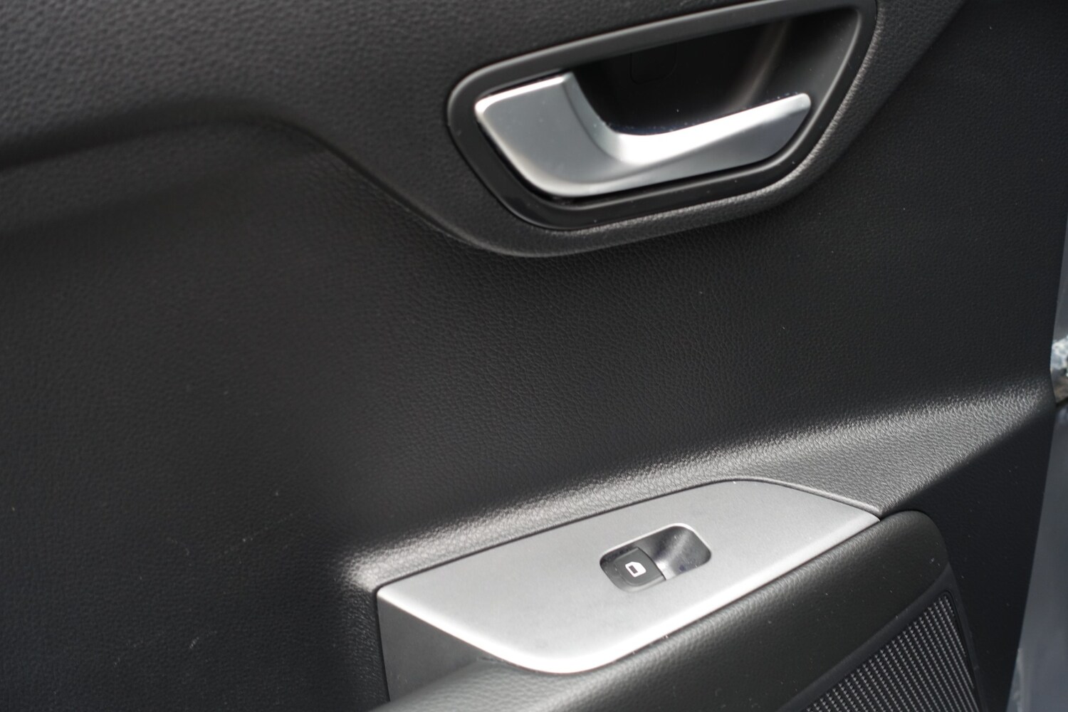 Used Kia Stonic 2024 for sale - 76719146: Photo 22