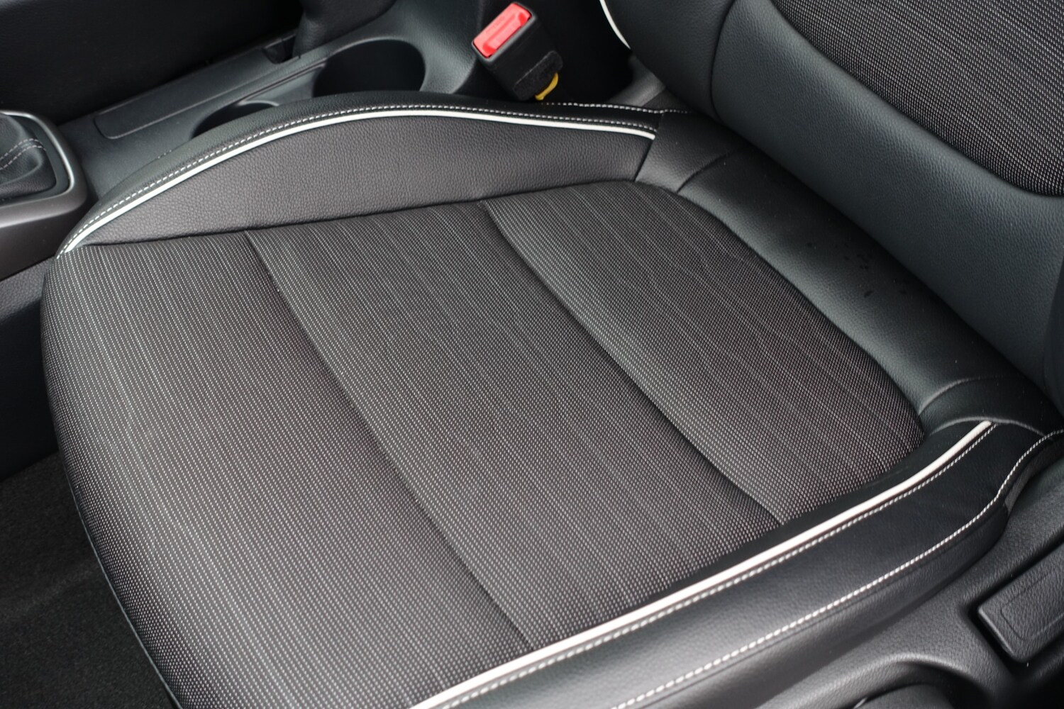 Used Kia Stonic 2024 for sale - 76719146: Photo 24