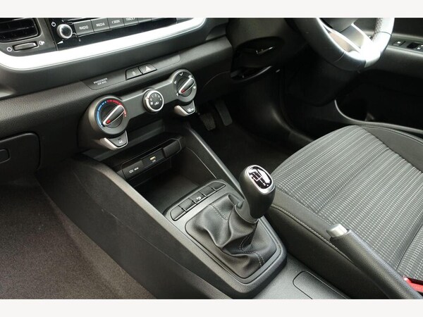 Used Kia Stonic 2022 for sale - 76037132: Photo 12