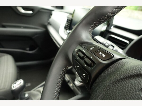 Used Kia Stonic 2022 for sale - 76037132: Photo 16