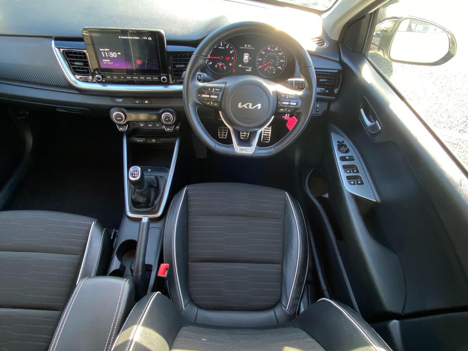 Used Kia Stonic 2023 for sale - 77342912: Photo 10