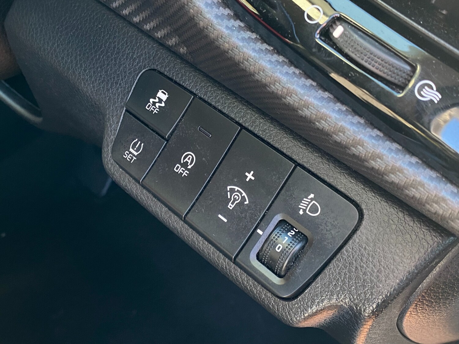 Used Kia Stonic 2023 for sale - 77342912: Photo 18