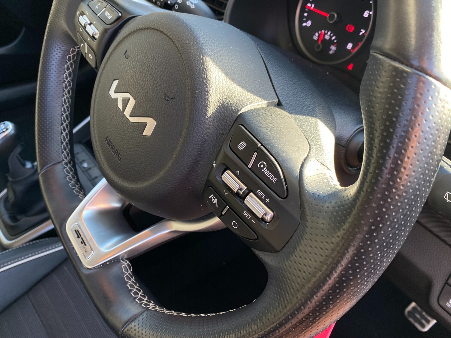 Used Kia Stonic 2023 for sale - 77342912: Photo 22