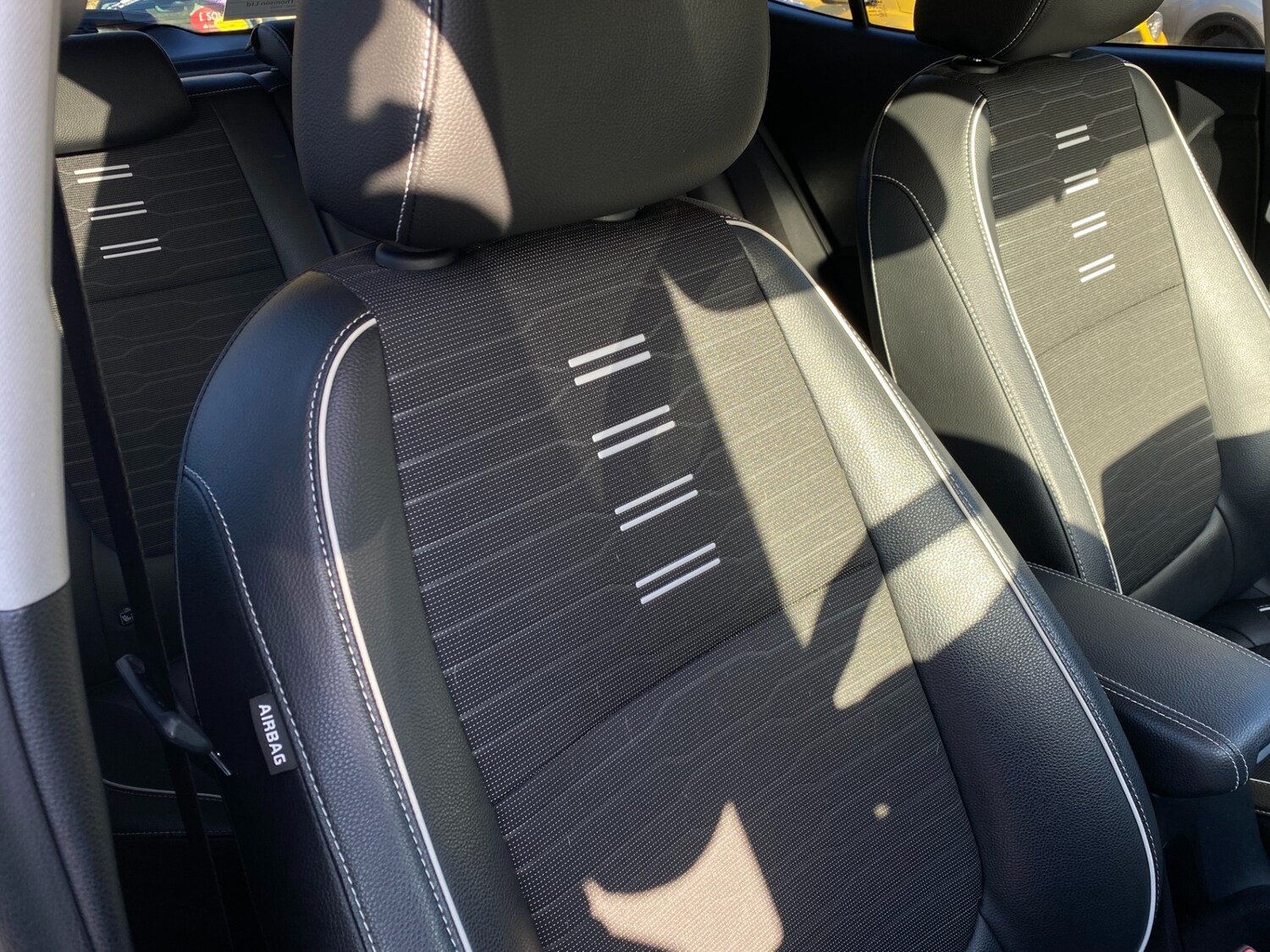 Used Kia Stonic 2023 for sale - 77342912: Photo 24