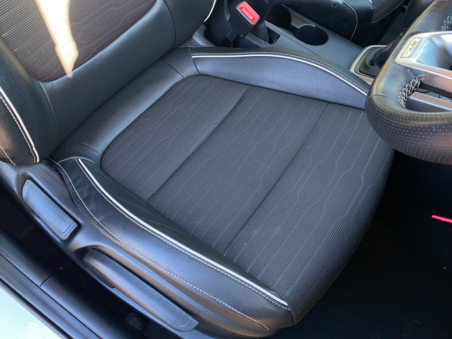 Used Kia Stonic 2023 for sale - 77342912: Photo 25