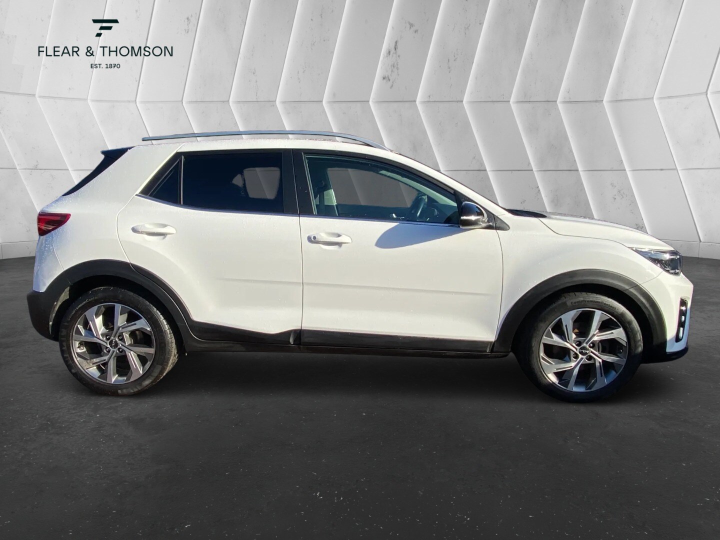 Used Kia Stonic 2023 for sale - 77342912: Photo 4