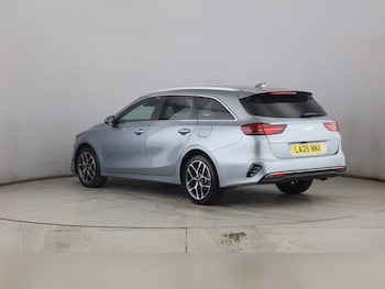 Used Kia Ceed 2025 for sale - 78825993: Photo