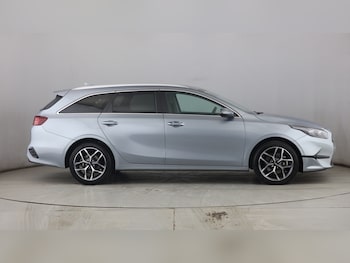 Used Kia Ceed 2025 for sale - 78825993: Photo