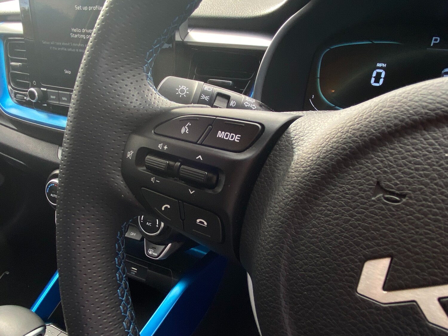 Used Kia Stonic 2024 for sale - 77872040: Photo 19