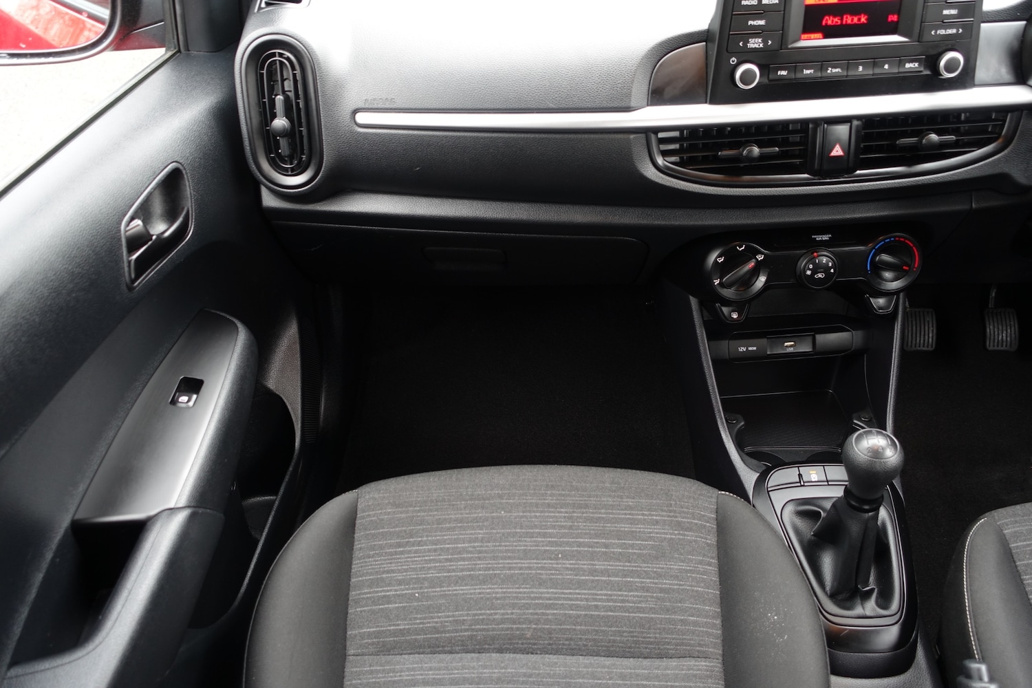 Used Kia Picanto 2023 for sale - 76736618: Photo 17