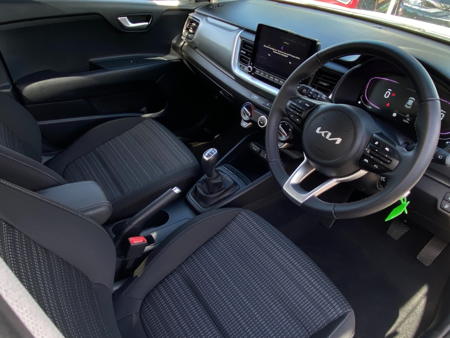 Used Kia Stonic 2025 for sale - 76451321: Photo 11