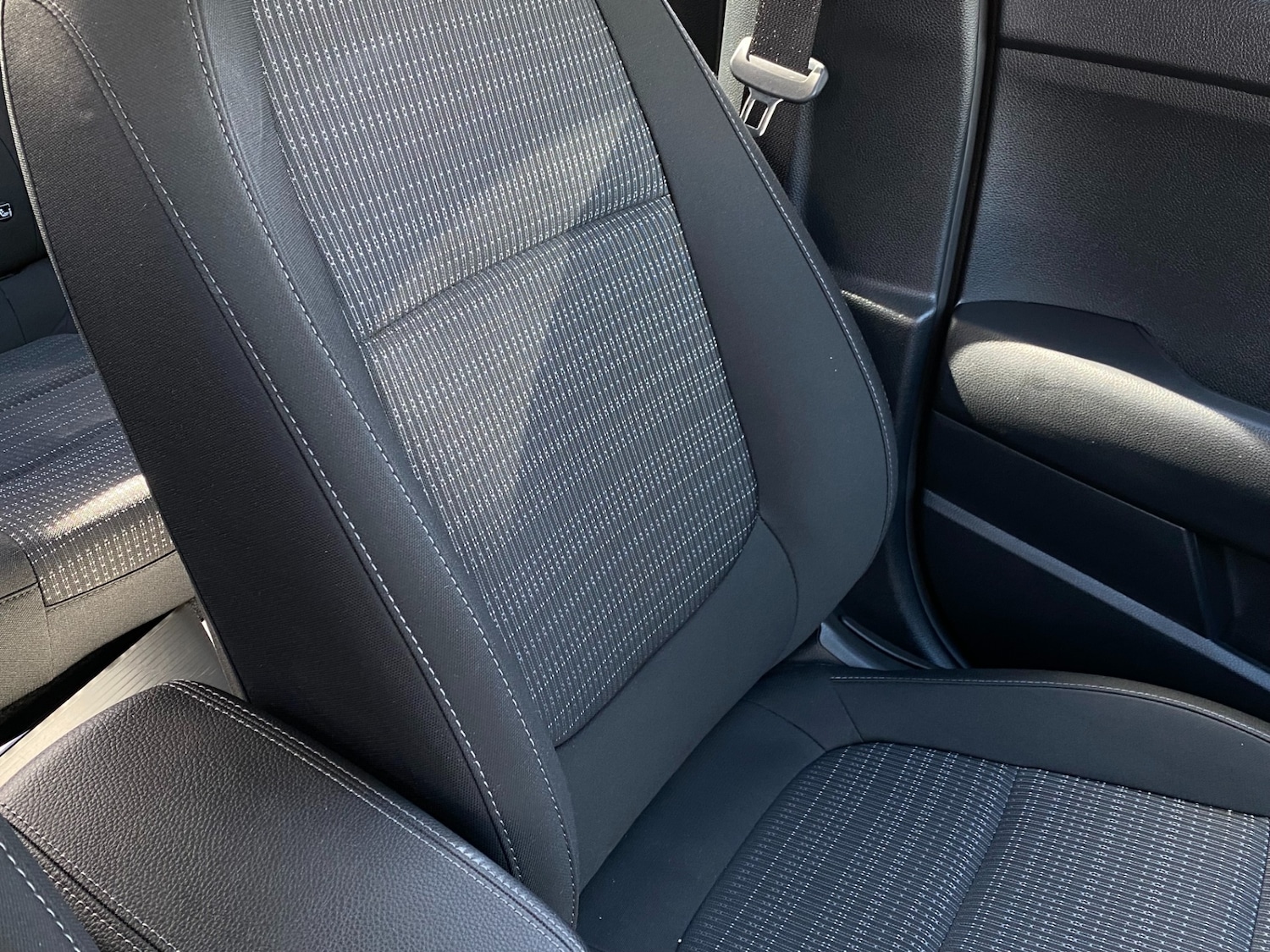 Used Kia Stonic 2025 for sale - 76451321: Photo 18