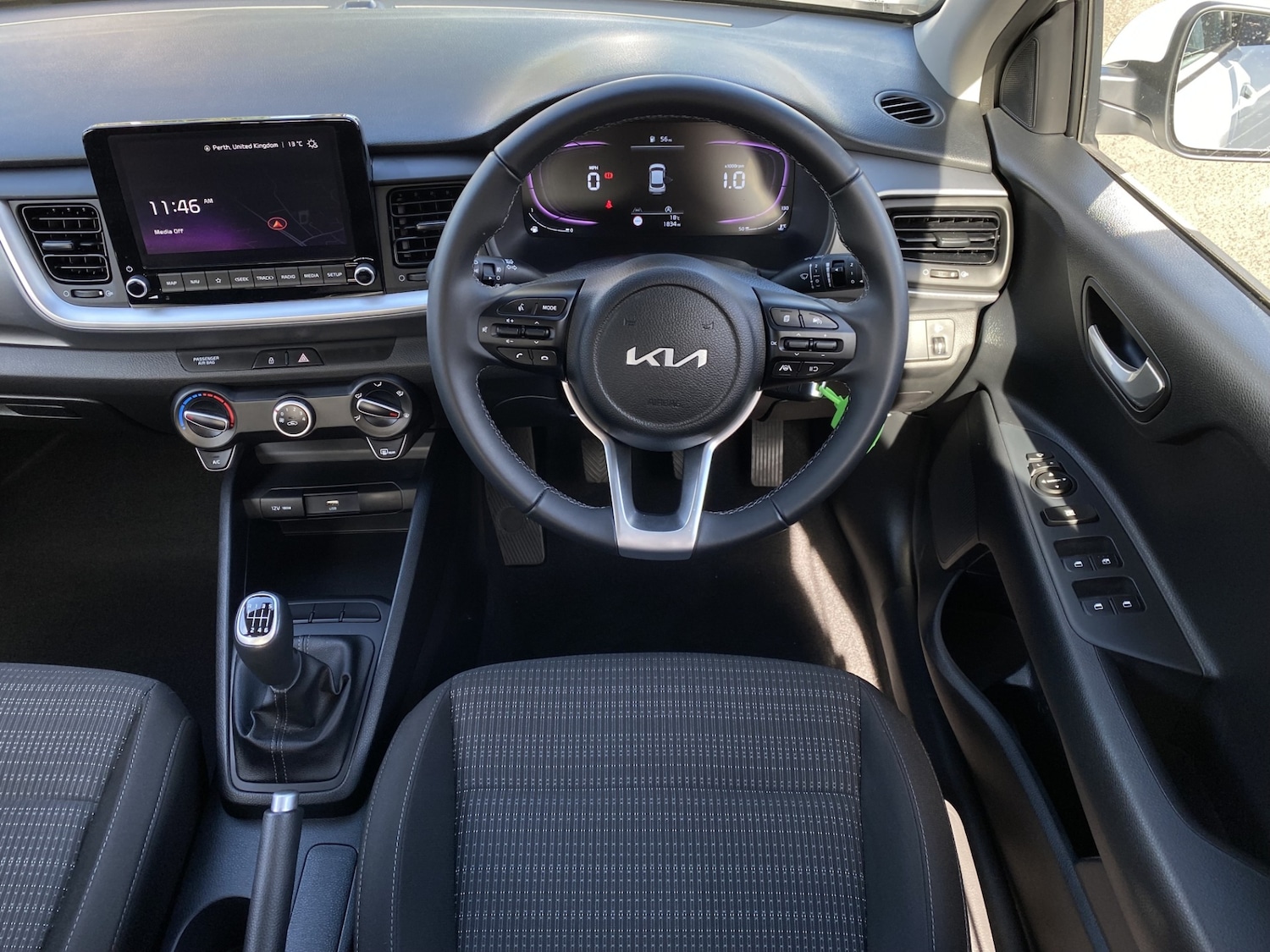 Used Kia Stonic 2025 for sale - 76451321: Photo 22