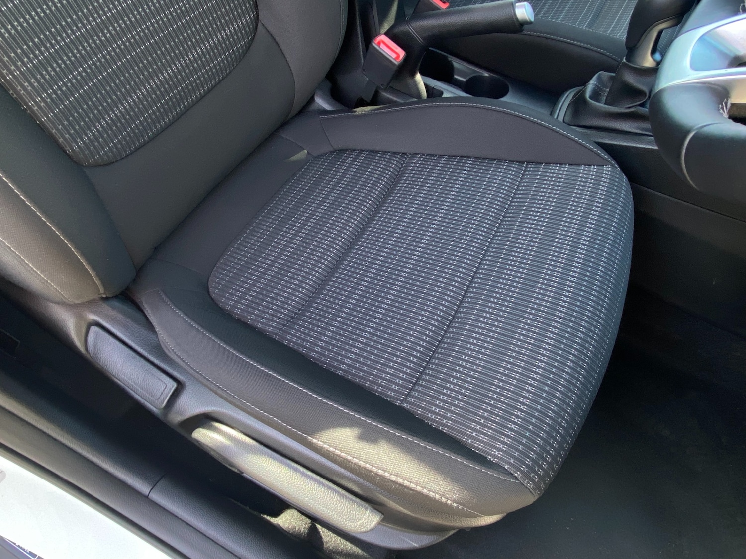 Used Kia Stonic 2025 for sale - 76451321: Photo 9