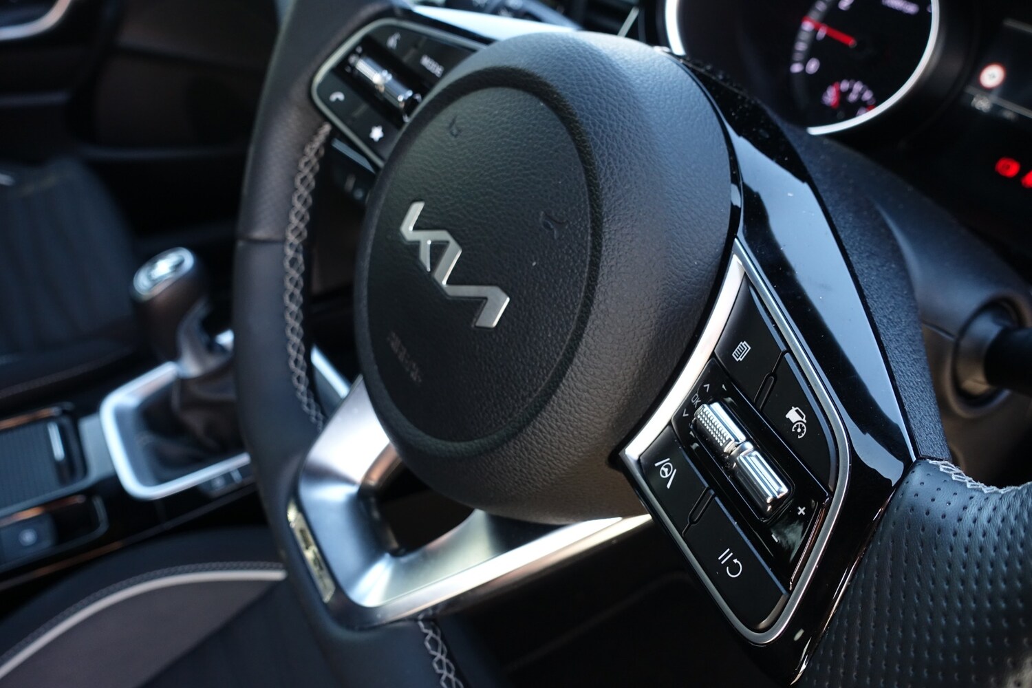 Used Kia XCeed 2023 for sale - 75913296: Photo 12