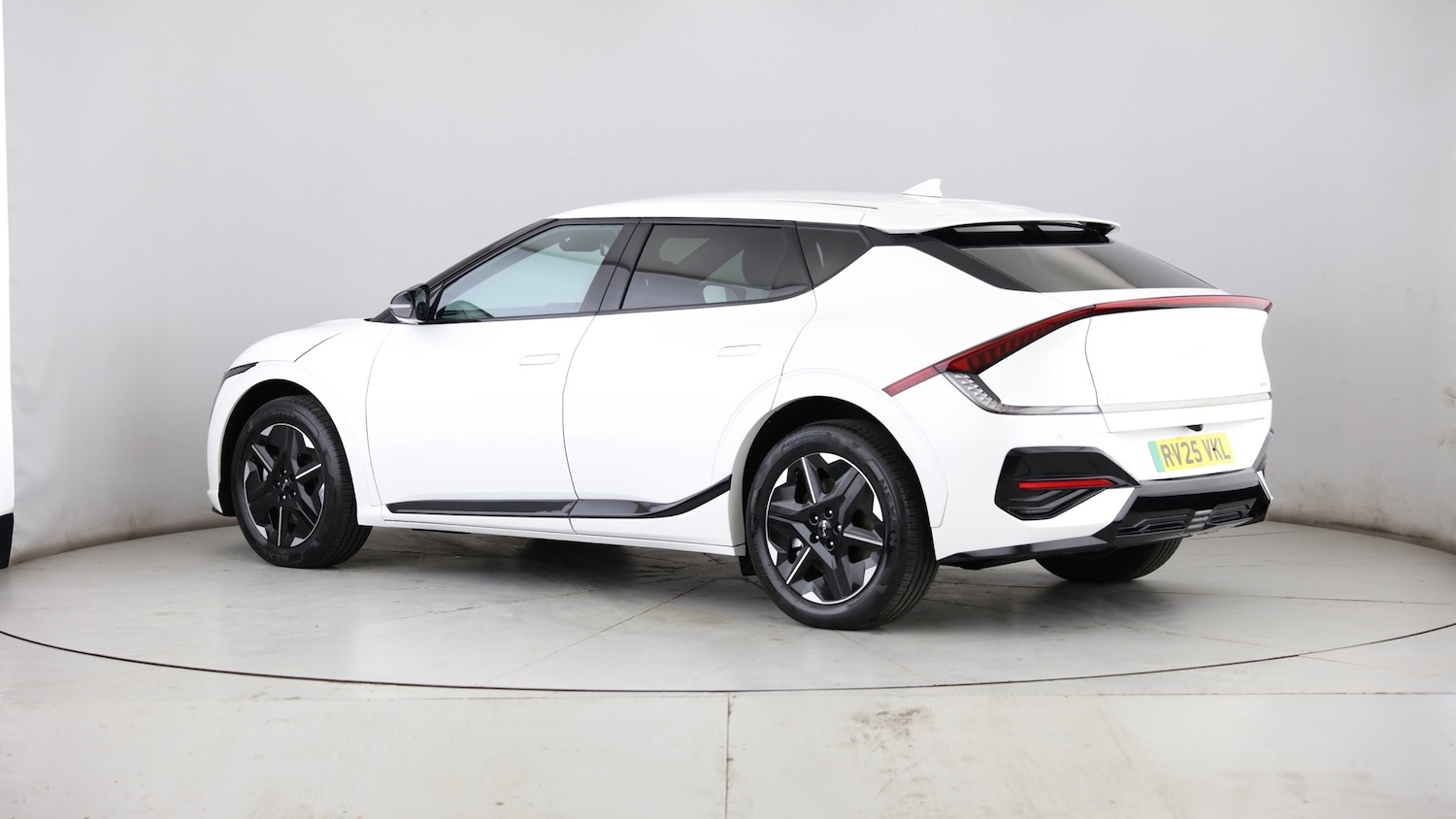 Used Kia EV6 2025 for sale - 76418267: Photo 2