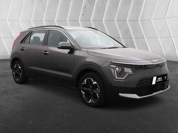 2025 (25) - 150kW 2 Nav 65kWh 5dr Auto