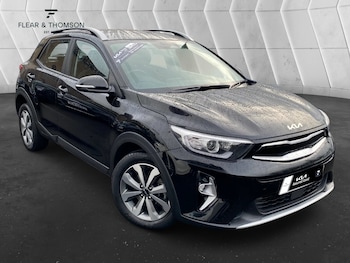 Used Kia Stonic 2023 for sale - 77678899: Photo