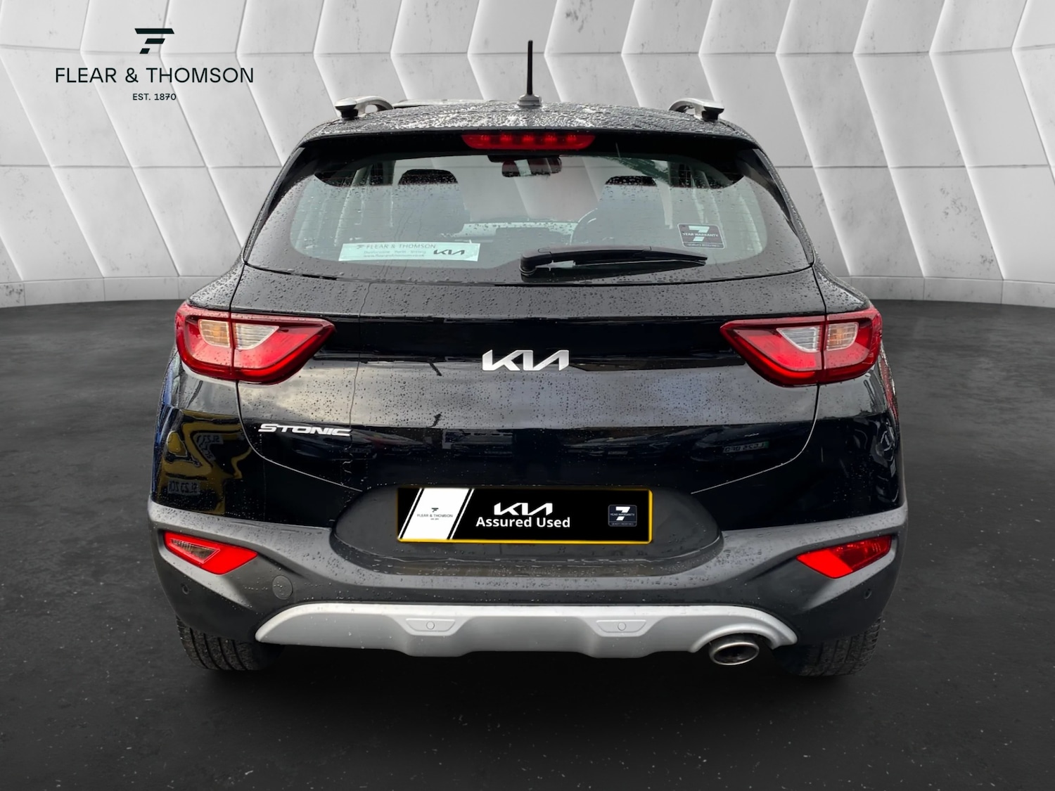 Used Kia Stonic 2023 for sale - 77678899: Photo 2